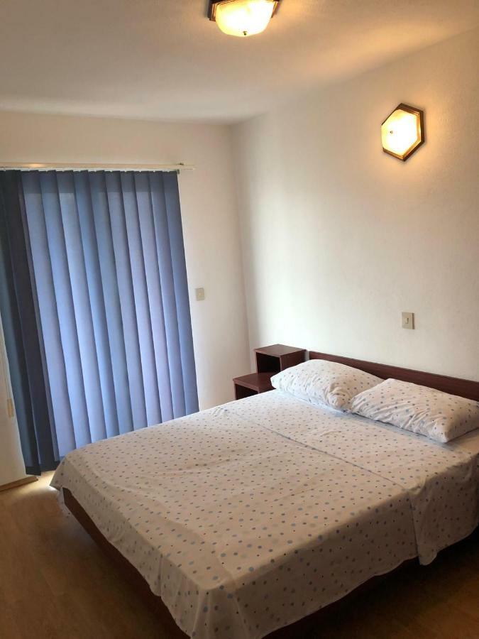 Apartments With Private Parking Baška Voda Dış mekan fotoğraf